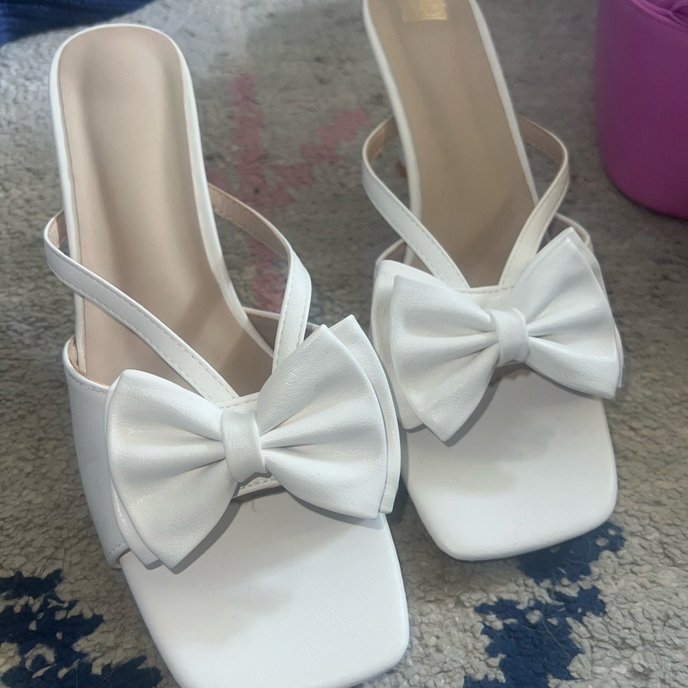 Elegant White Bow Women's Shoes